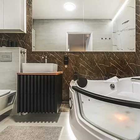 Komfortowy Jacuzzi&balkon&2 Sypialnie Apartament