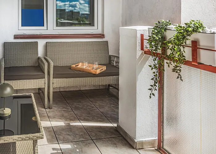 Komfortowy Jacuzzi & Balkon & 2 Sypialnie *