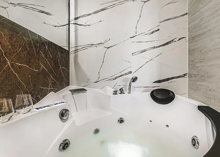 Komfortowy Jacuzzi & Balkon & 2 Sypialnie * Wrocław