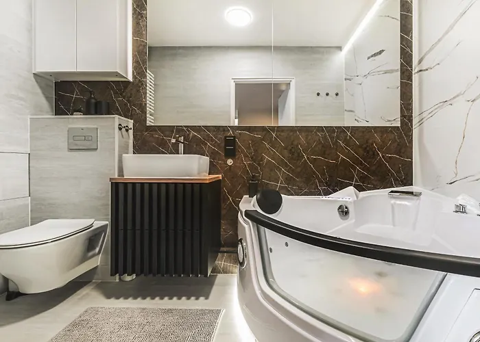 Komfortowy Jacuzzi & Balkon & 2 Sypialnie Lejlighed